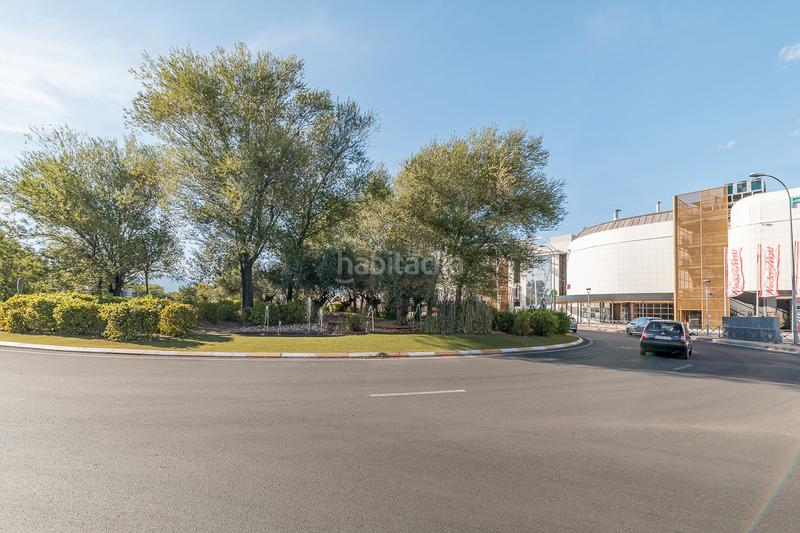 Foto d1b2f9d0-0247-4589-a393-265ccb8eb276. Affitto locale commerciale in Los Negrales Collado Villalba