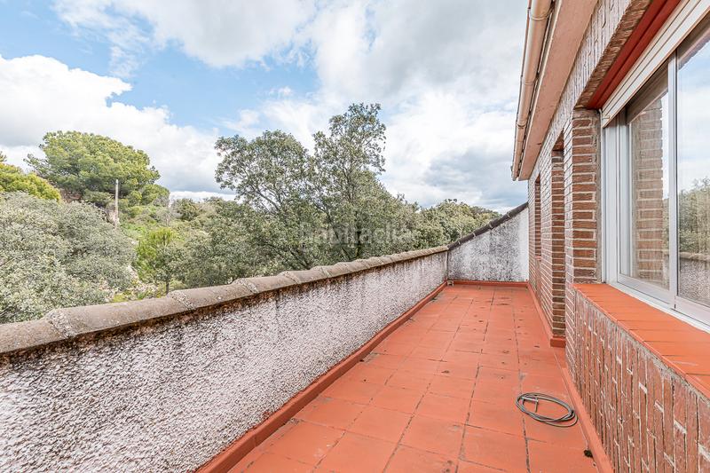 Foto 22bc9c22-1c57-41e5-a472-a3a8fc42a631. Country house with fireplace heating parking pool in Torrelodones