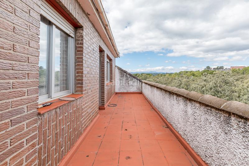 Foto cb3997e1-7401-4bed-8ac3-d0d53961a767. Country house with fireplace heating parking pool in Torrelodones