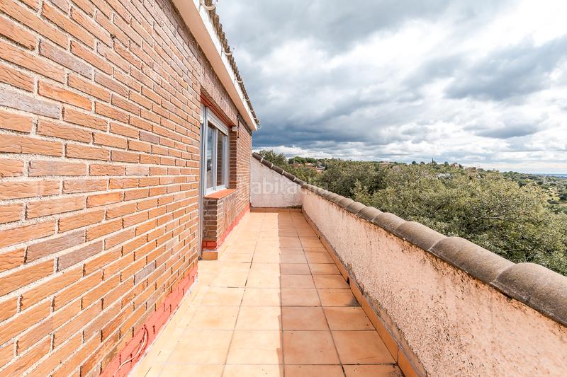 Foto e4277993-1141-4675-ad42-9fa6e910c91f. Country house with fireplace heating parking pool in Torrelodones
