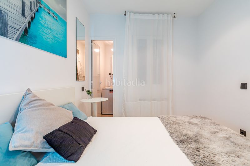 Foto 805d9a37-7a16-4c8e-8d57-909b2298124f. Piso en Embajadores-Lavapiés Madrid