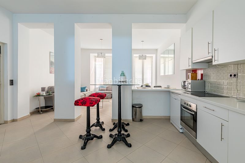 Foto a9aba8a3-1e6d-4578-b900-b2cdd897570d. Piso en Embajadores-Lavapiés Madrid