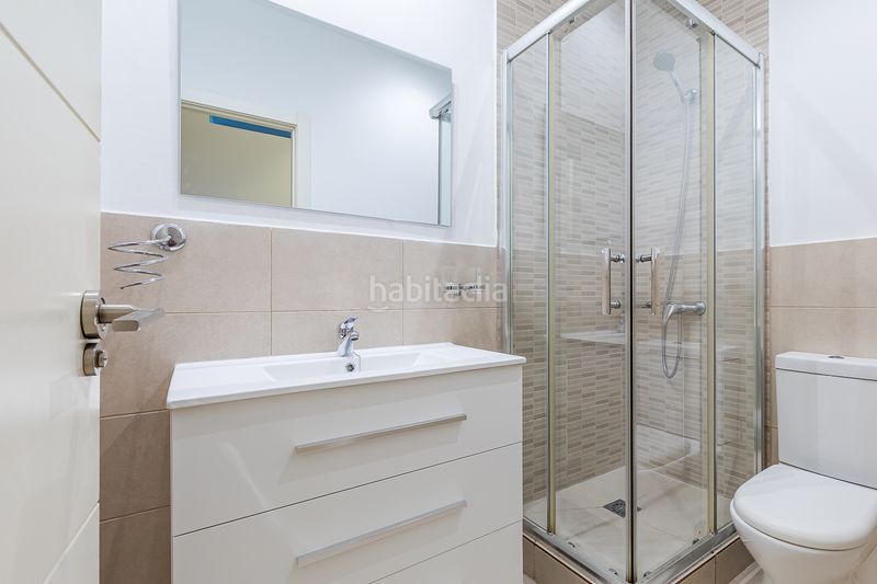 Foto e5e83f88-3e1b-43b1-92be-a2360d991093. Piso en Embajadores-Lavapiés Madrid