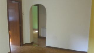 Etagenwohnung  N/a