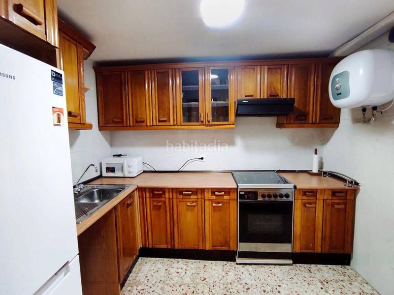 Foto 44711069-e98b-4c59-9261-c2bd1f32372d. Casa adosada descubre tu nuevo hogar en el corazón ! en Yuncler