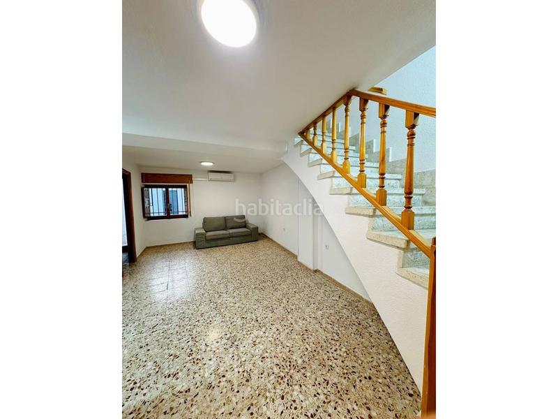 Foto 8cc95f66-6394-413b-bf07-650530d601c0. Casa adosada descubre tu nuevo hogar en el corazón ! en Yuncler