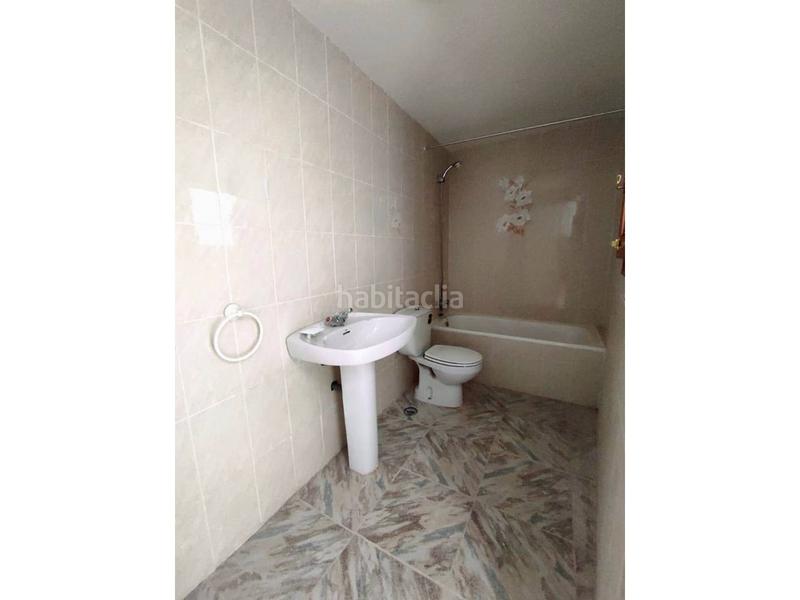 Foto ab4cd7ee-8817-44d1-83c8-4b16bb7e80a4. Casa adosada descubre tu nuevo hogar en el corazón ! en Yuncler