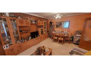 Casa aparellada  Calle luis roberto 19. Casa pareada en venta en santa olalla