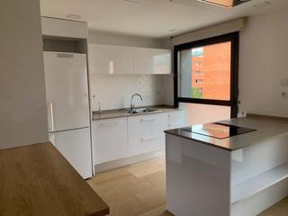 Rent Flat  Carrer de la generalitat de catalunya 22. Molt cèntric ideal parelles