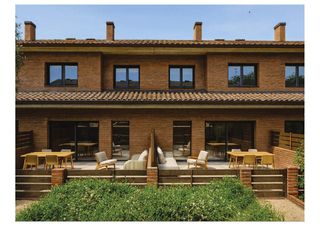 CASES ADOSSADES D'OBRA NOVA