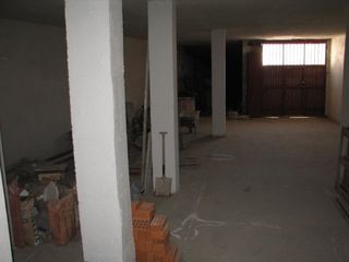 Local Comercial en San Mart�n de la Vega. Venta de local-nave-trastero en sotano con entrada de vehiculos.