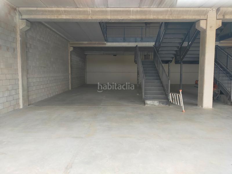 Foto c42ed54b-581c-4991-b673-1615263ead4c. Alquiler nave industrial nave doble escaparate 640 m2 pol. la sendilla en Ciempozuelos