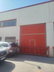Location Bâtiment à usage industriel  Calle de málaga. Alquiler de nave de unos 200 m2 doblada pol. carrehuela