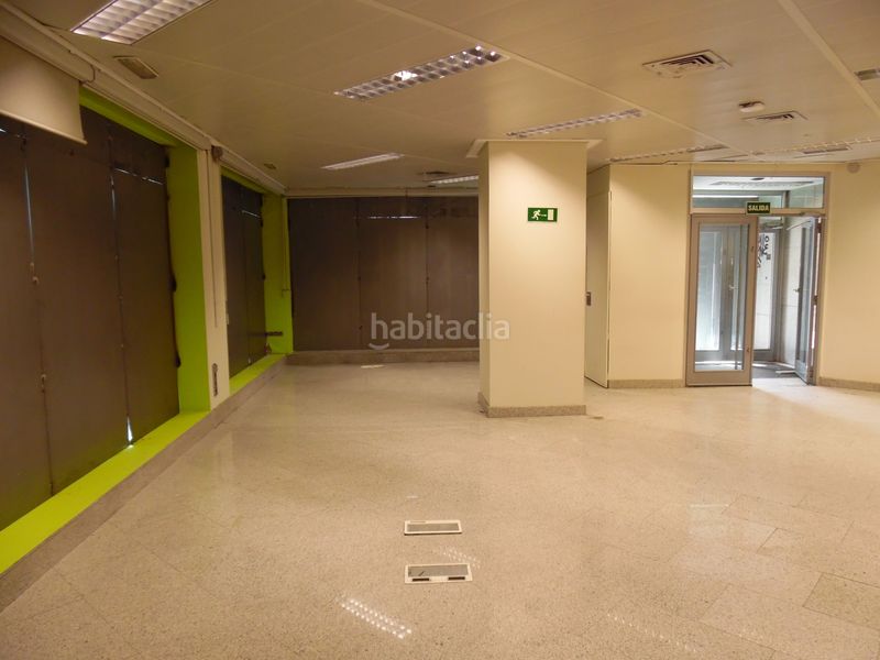 Foto 8f8c3a0b-8acd-4de3-9aff-faea9a60daa2. Locale commerciale in calle de castrillo de aza 22 in Madrid