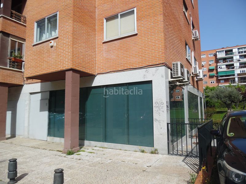 Foto bf4bbe05-d377-4a8a-b4d2-977cd3784ca6. Locale commerciale in calle de castrillo de aza 22 in Madrid