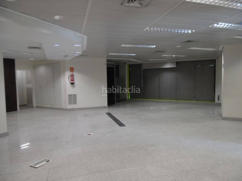 Foto caa250ee-6640-4d45-906e-332e124b6efe. Locale commerciale in calle de castrillo de aza 22 in Madrid
