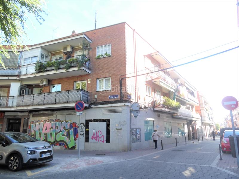Foto 8fca4a94-ca7b-4a3a-8e81-8367ba344de6. Local comercial en plaza sierra de ayllón 1 en Casco Histórico de Vallecas Madrid