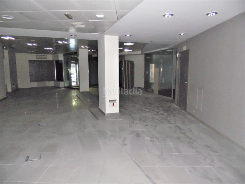Foto 90ef19df-eae6-496a-9291-e26169791e2e. Local comercial en plaza sierra de ayllón 1 en Casco Histórico de Vallecas Madrid