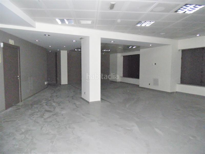 Foto b0b1bf8a-a149-4f4c-a10a-11667c834b20. Local comercial en plaza sierra de ayllón 1 en Casco Histórico de Vallecas Madrid