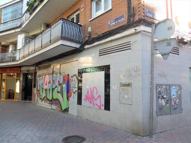 Foto b5700cc3-a255-4c5d-88e6-013b8cf01e25. Local comercial en plaza sierra de ayllón 1 en Casco Histórico de Vallecas Madrid