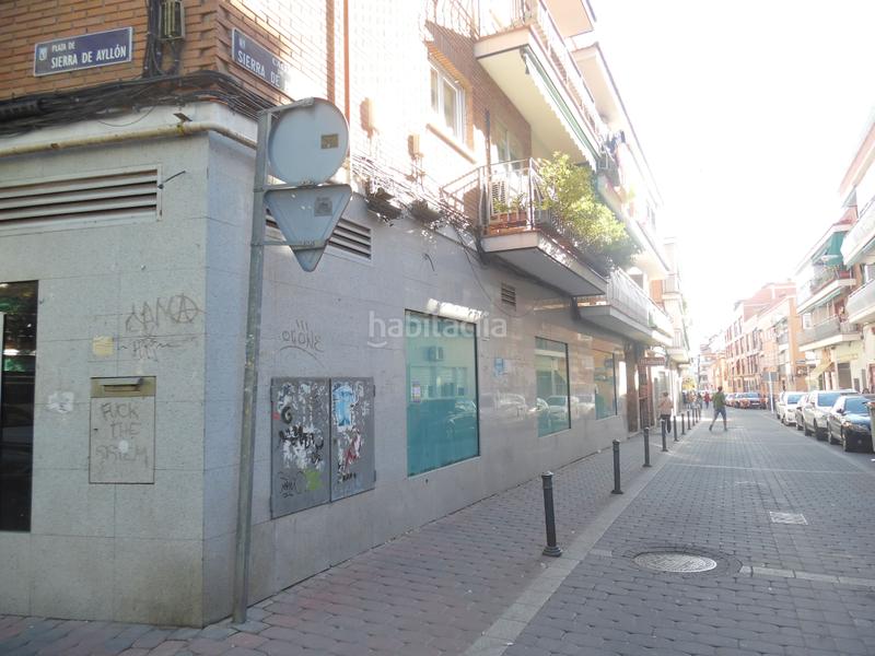 Foto e9159454-965f-4250-9944-e6a0cd834d32. Local comercial en plaza sierra de ayllón 1 en Casco Histórico de Vallecas Madrid