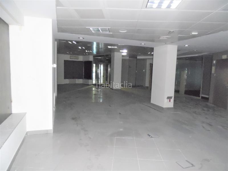 Foto f22315ef-f004-4666-b9b7-08a19c7a895b. Local comercial en plaza sierra de ayllón 1 en Casco Histórico de Vallecas Madrid