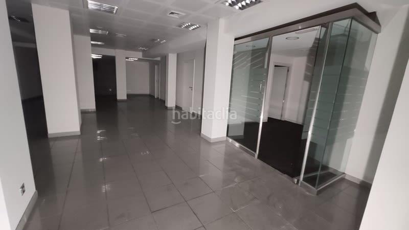 Foto e23f6a98-5110-420c-8be2-2c678116aa1c. Local comercial a calle valdemoro 11 a San Isidro Getafe