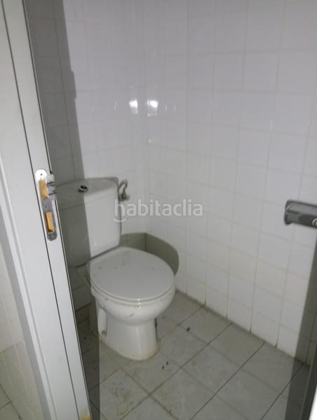 Foto 256d55c7-5b6b-45d7-b8e9-1ef95067c400. Local commercial dans calle de fernández de los ríos 88 dans Madrid