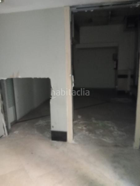 Foto 2682b2c4-bab5-4ae4-8b48-4e60a7455301. Local commercial dans calle de fernández de los ríos 88 dans Madrid