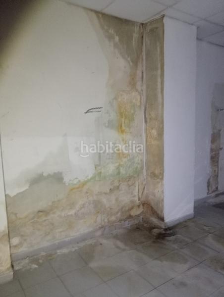 Foto 3586d751-5976-4a02-aeba-3c25de2d8a44. Local commercial dans calle de fernández de los ríos 88 dans Madrid