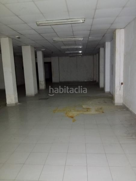 Foto 35dd300d-a7c9-4e21-9969-f04b8ccb265a. Local commercial dans calle de fernández de los ríos 88 dans Madrid