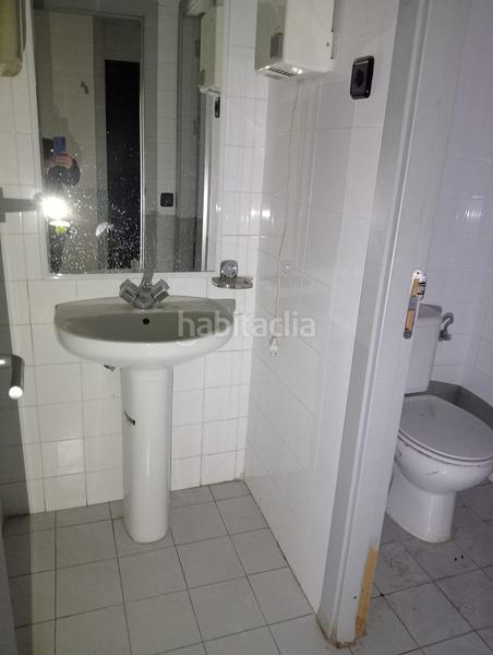 Foto 7a9138e0-2125-4d02-9891-906029aa191d. Local commercial dans calle de fernández de los ríos 88 dans Madrid