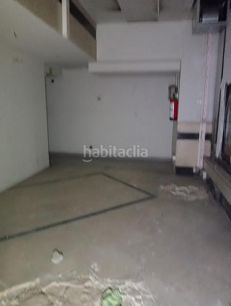 Foto 96df3f76-c62e-4b4a-888c-ec3112157da0. Local commercial dans calle de fernández de los ríos 88 dans Madrid