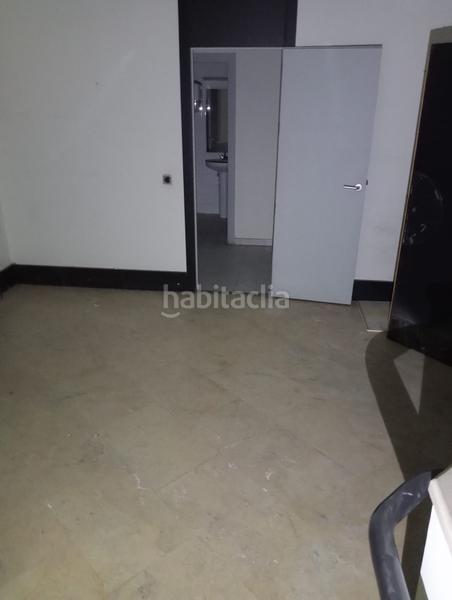 Foto a98d7f4f-c3ec-4ae3-8f05-b60c074e50a6. Local commercial dans calle de fernández de los ríos 88 dans Madrid