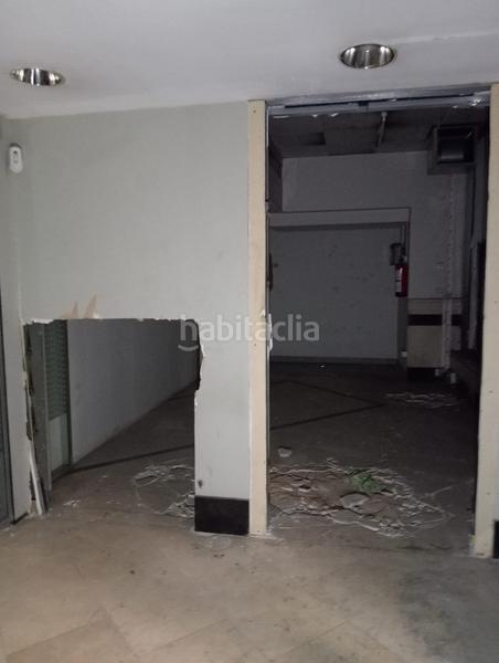 Foto b11048ac-f7b8-4e95-94a8-d97931d68969. Local commercial dans calle de fernández de los ríos 88 dans Madrid