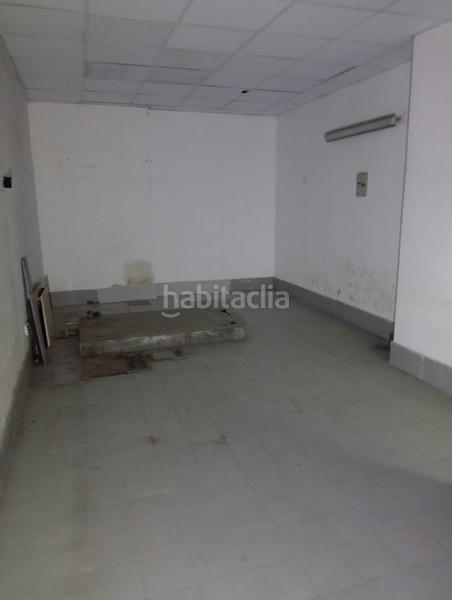 Foto b412b51a-bf5a-47ef-879c-3393ca5f8c69. Local commercial dans calle de fernández de los ríos 88 dans Madrid