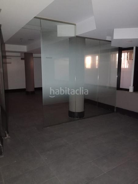 Foto bc89fbf0-6d2b-4ce1-9b55-956cfcf61b13. Local commercial dans calle de fernández de los ríos 88 dans Madrid