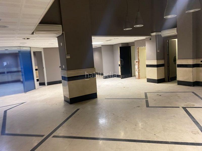 Foto bebdb99d-6bf9-489b-8122-3df4a4b3d7c0. Local commercial dans calle de fernández de los ríos 88 dans Madrid