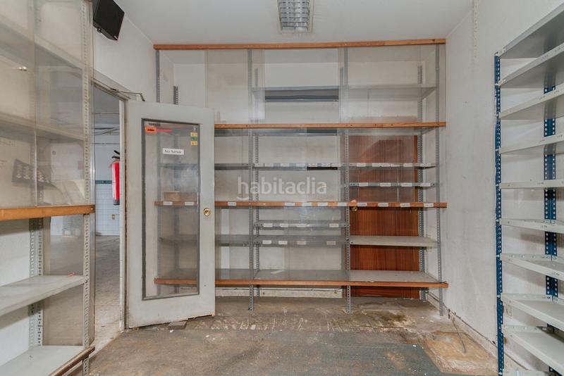 Foto e5bc69a6-9daf-48cf-a23a-944b80802ce3. Locale commerciale in calle de san romualdo 26 in Madrid