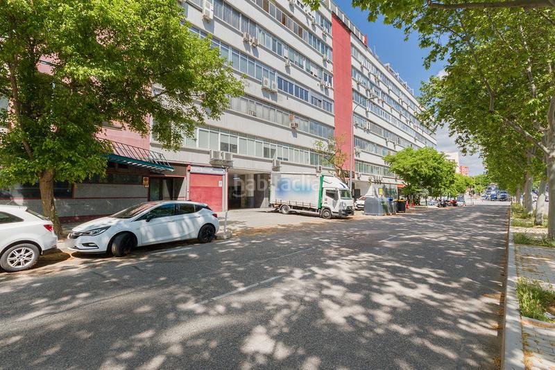 Foto ef9ff46d-731b-4103-8abd-602ef12b43c8. Locale commerciale in calle de san romualdo 26 in Madrid