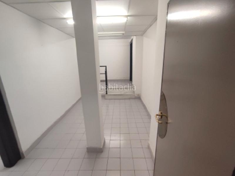 Foto def86482-b3d2-42e5-88f5-5722952b096f. Geschäftsraum in calle altos de saceruela 2 in Casco Histórico de Vallecas Madrid