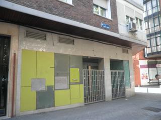 Affitto Locale commerciale in Calle del aviador zorita 25