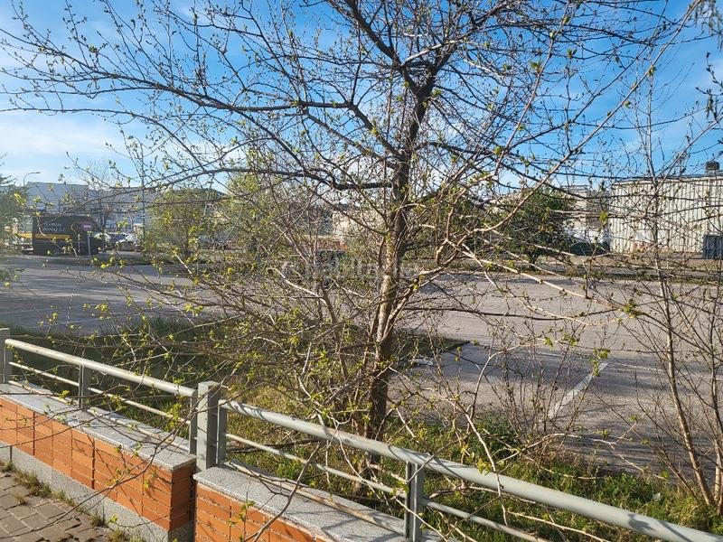 Foto 7ef105dd-cc77-43dc-9b97-928d6a7871a8. Geschäftsraum in calle francia 15 in Griñón