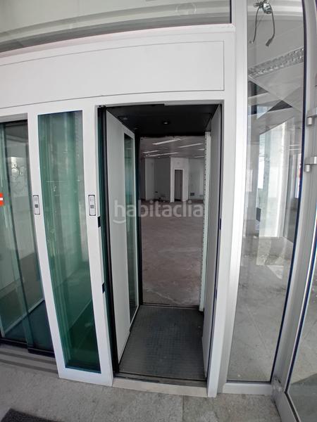 Foto 730a1108-eca5-4d62-8ee5-b6c998fb15df. Location local commercial dans calle de federica montseny 22 dans Leganés