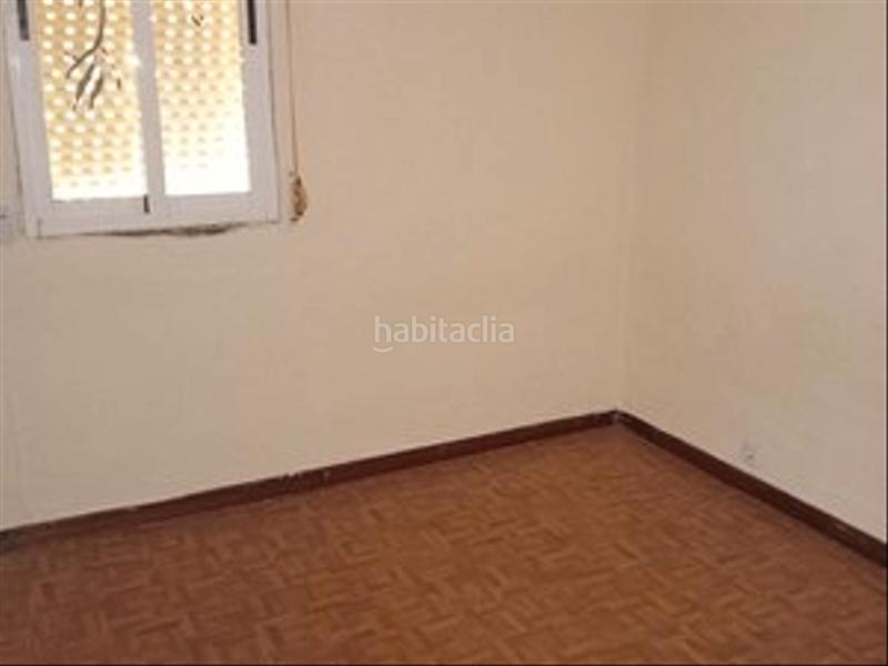 Foto 41f8bce1-627b-48d7-84f9-fbe2696f5615. Pis a calle del brocado 8 a Amposta Madrid