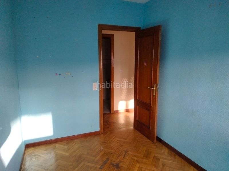 Foto ffe7fc6f-40e1-4af8-93aa-7db24c564aac. Pis a calle san eudaldo 4 a Ambroz Madrid