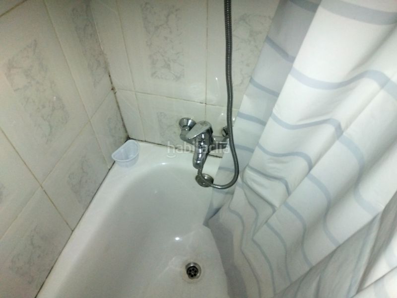 Foto b57cdcc1-2b18-404c-a8a0-d4e93cb05f33. Piso en calle del convenio 17 en San Diego Madrid