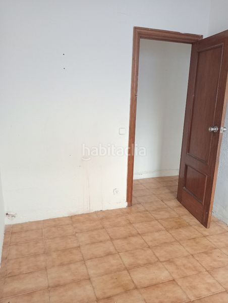 Foto 75f16e00-d745-49fb-b5a1-53343f9bc5c4. Piso en calle goiri 11 en Bellas Vistas Madrid