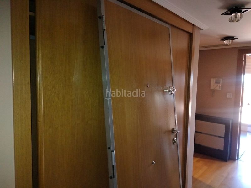 Foto 4173d0b9-1cd9-43ae-8be2-ad0d0d712bd1. Pis amb calefacció aparcament a Orcasitas Madrid