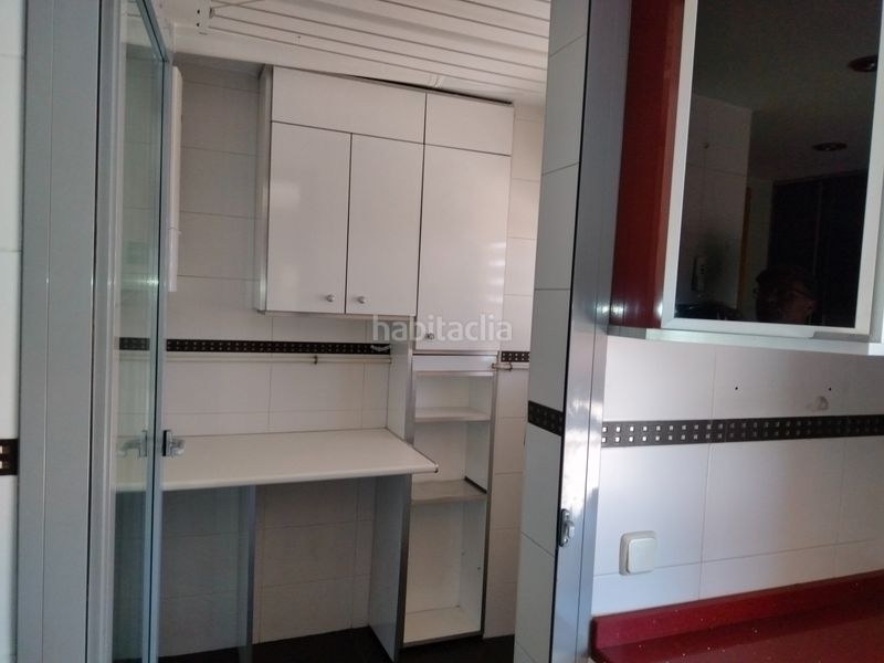 Foto abb0dd16-1904-43ec-941d-01eb69f509ca. Pis amb calefacció aparcament a Orcasitas Madrid